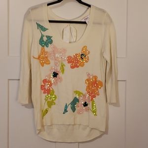 3/4 length Sweater with cute flowers💐